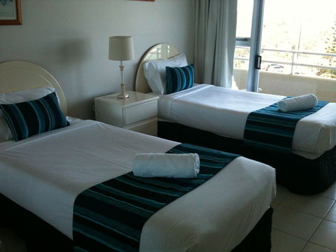 Zenith Apartments - Accommodation Mount Tamborine 6