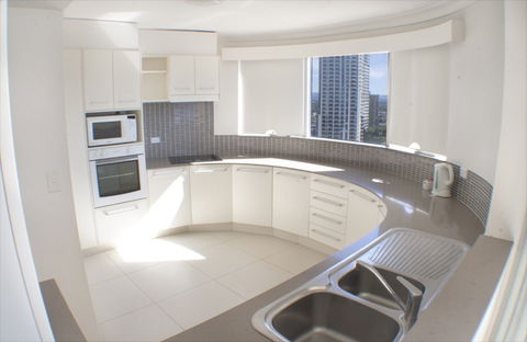 Zenith Apartments - Accommodation Mount Tamborine 7