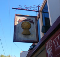 Wheatsheaf Hotel - Accommodation Mount Tamborine