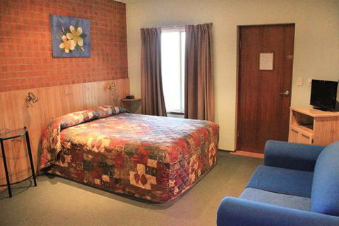 Catalina Motel Lake Macquarie - Accommodation Mount Tamborine 2