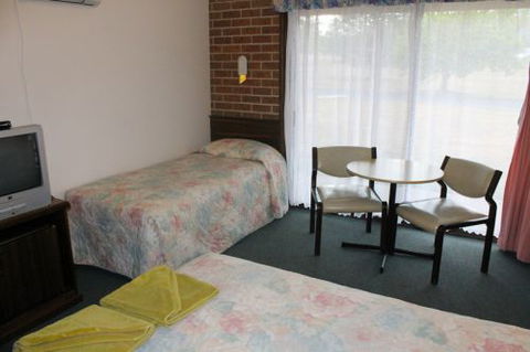 Colonial Motor Inn - Lithgow - Accommodation Mount Tamborine 7
