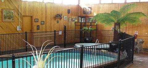 Happydays Accommodation Motor Inn - Accommodation Mount Tamborine 7