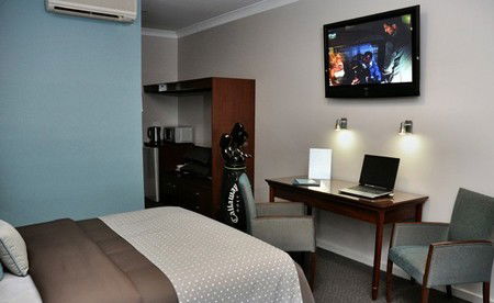 Pastoral Hotel Motel - Accommodation Mount Tamborine 1