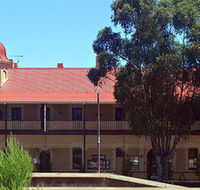 Peterborough Railway Hotel - Accommodation Mount Tamborine