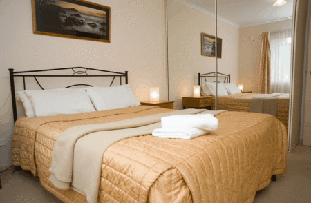The Grand Apartments - Accommodation Mount Tamborine 3