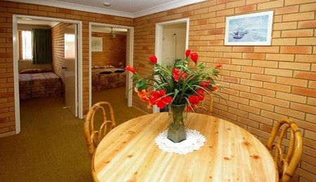 Beachlander Holiday Apartments - Accommodation Mount Tamborine 0