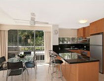 Panorama Towers - Accommodation Mount Tamborine 4