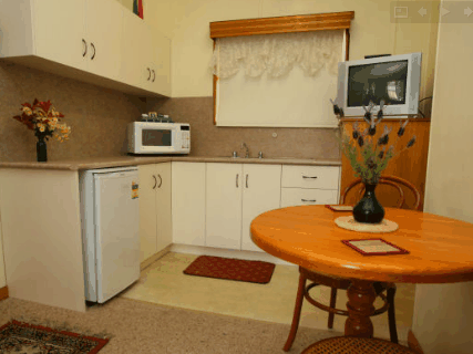 Sharonlee Strahan Villas - Accommodation Mount Tamborine 4