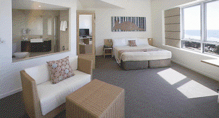 Stradbroke Island Beach Hotel - Accommodation Mount Tamborine 1