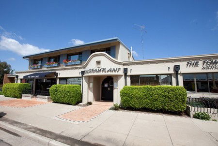 The Town House Motor Inn - Sundowner Goondiwindi - Accommodation Mount Tamborine 0