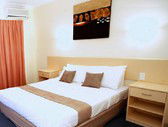 Emerald Maraboon Motor Inn - Accommodation Mount Tamborine 0