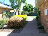 Emerald Maraboon Motor Inn - Accommodation Mount Tamborine 2