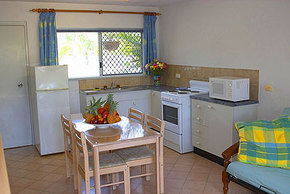 Clifton Sands Apartments - Accommodation Mount Tamborine 2