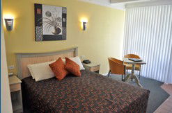 Black Dolphin Resort Motel - Accommodation Mount Tamborine 3
