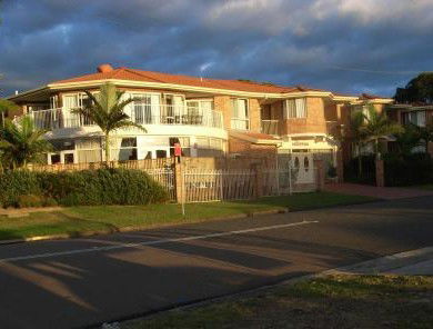 Lake Haven Motor Inn - Accommodation Mount Tamborine 0