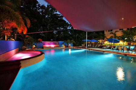 Central Plaza Port Douglas - Accommodation Mount Tamborine 0