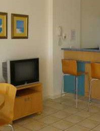 Noosa Parade Holiday Inn - Accommodation Mount Tamborine 1