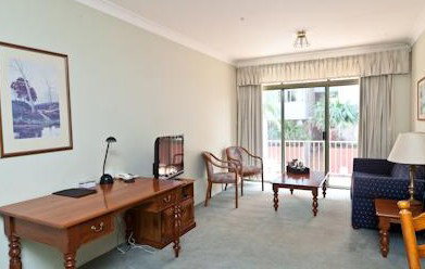 Belmore All Suite Hotel - Accommodation Mount Tamborine 2