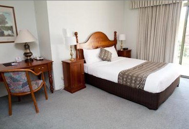 Belmore All Suite Hotel - Accommodation Mount Tamborine 3