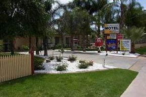 Sunraysia Motel And Holiday Apartments - Accommodation Mount Tamborine 1
