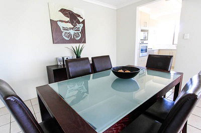 Seacrest Beachfront Holiday Apartments - Accommodation Mount Tamborine 5