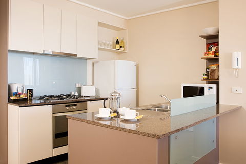 Melbourne Short Stay Apartments - Accommodation Mount Tamborine 1