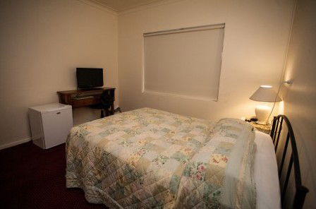 Millies Guesthouse & Serviced Apartments - Accommodation Mount Tamborine 2