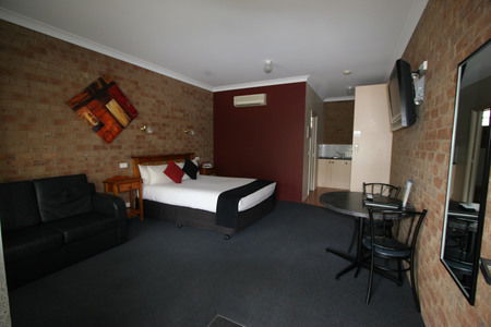Bridges On Meninya Motel & Apartments - Accommodation Mount Tamborine 2