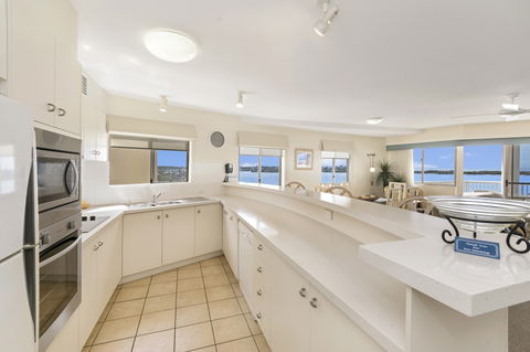 Riviere On Golden Beach - Accommodation Mount Tamborine 2