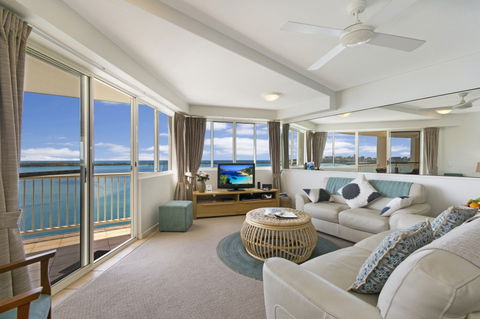 Riviere On Golden Beach - Accommodation Mount Tamborine 3