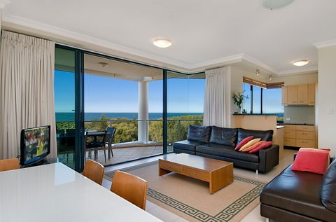 Santorini On Mudjimba - Accommodation Mount Tamborine 3