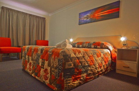 Silo Motor Inn - Accommodation Mount Tamborine 1