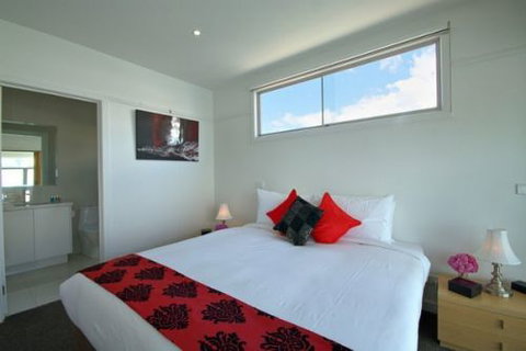 City Breeze - Stay Innercity - Accommodation Mount Tamborine 3