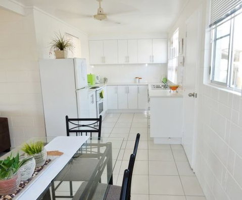 Lucinda Holiday Rentals  - Accommodation Mount Tamborine 1