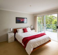 The Lake Limo - Accommodation Mount Tamborine
