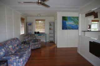 Moffat Beach Pet Friendly Holiday House - Accommodation Mount Tamborine 5