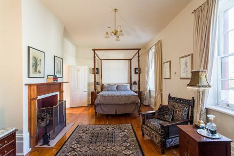 Grand Old Duke The - Accommodation Mount Tamborine 3