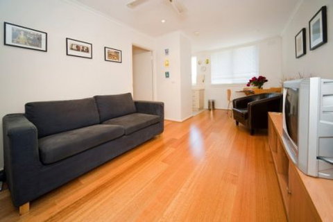 Ruby Inn - Stay Innercity - Accommodation Mount Tamborine 2