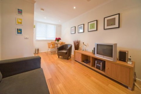 Ruby Inn - Stay Innercity - Accommodation Mount Tamborine 3