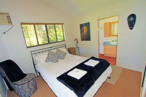 Byfield Creek Lodge Rain Forest Retreat - Accommodation Mount Tamborine 5