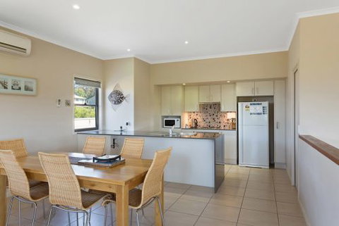 Eden Holiday Rentals - Accommodation Mount Tamborine 5