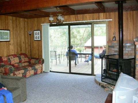 The Ripley Family Holiday Retreat - Accommodation Mount Tamborine 6