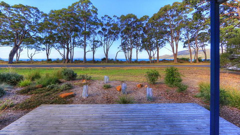 Captain Cook Holiday Park - Accommodation Mount Tamborine 2