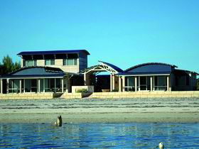 Baird Bay Ocean Eco Apartments - Accommodation Mount Tamborine 0