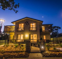 One of a Kind Apartments - Accommodation Mount Tamborine