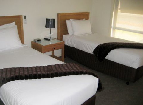 Midtown Serviced Apartments - Accommodation Mount Tamborine 2