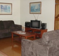Hooters Hut And Possums Hollow - Accommodation Mount Tamborine