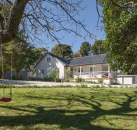 Sutton House - Accommodation Mount Tamborine