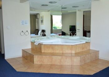 City Park Hotel - Accommodation Mount Tamborine 17