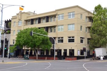 The Prince - Accommodation Mount Tamborine 10